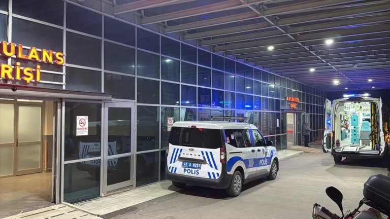 gebzede-komsular-arasinda-kavga-6-yarali-w8d9tTIk.jpg