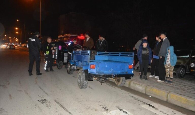 otomobil-park-halindeki-patpata-carpti-2-yarali-3SIHMvvZ.jpg