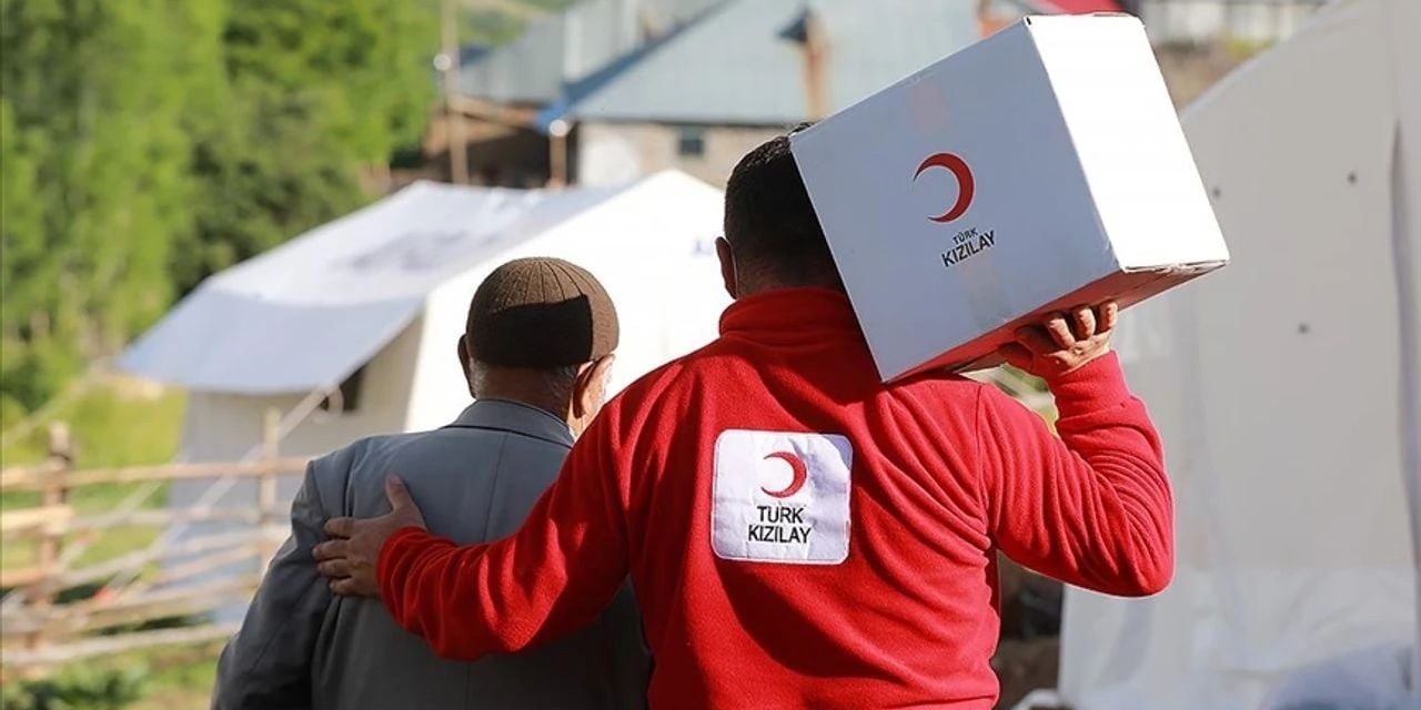 Teftiş raporuna yansıdı: Kızılay yardım kartlarını kime dağıtıyor?